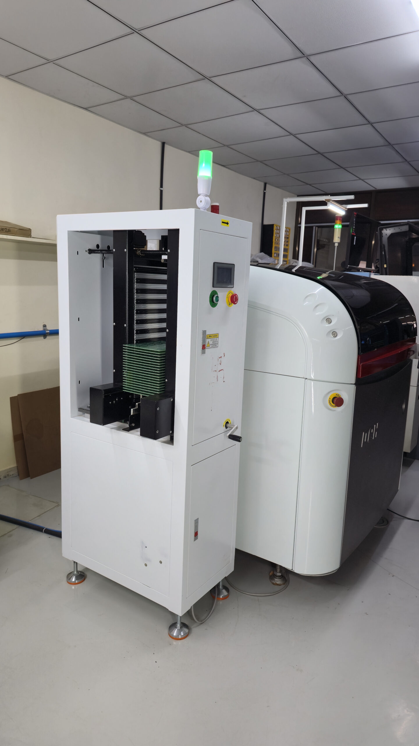 PCB Feeder photo 3